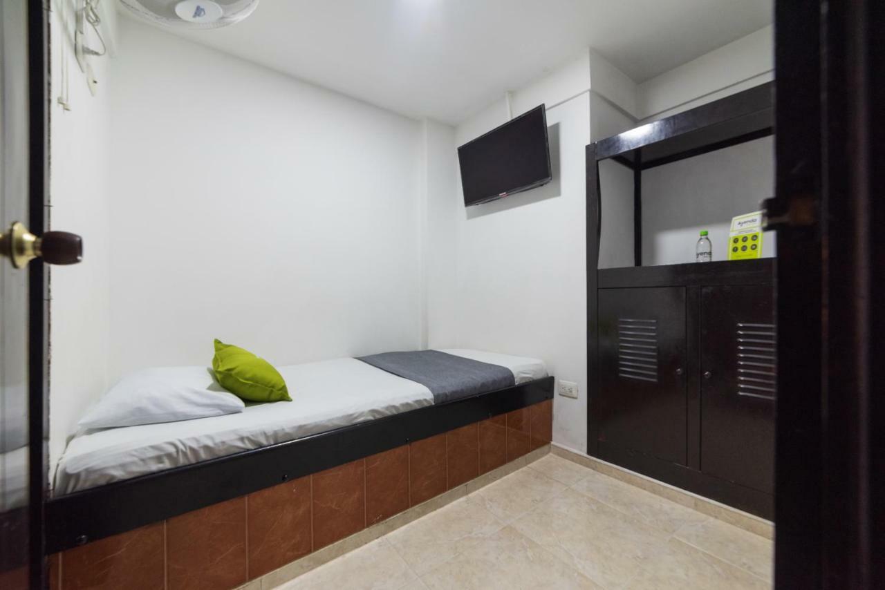 Ayenda 1122 Victoria Hotell Pereira Exteriör bild